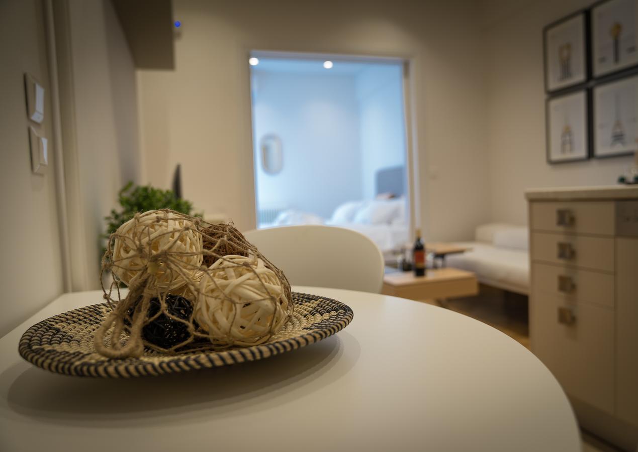 Appartamento Hiend 4Th Floor 1Bdr Atene Esterno foto