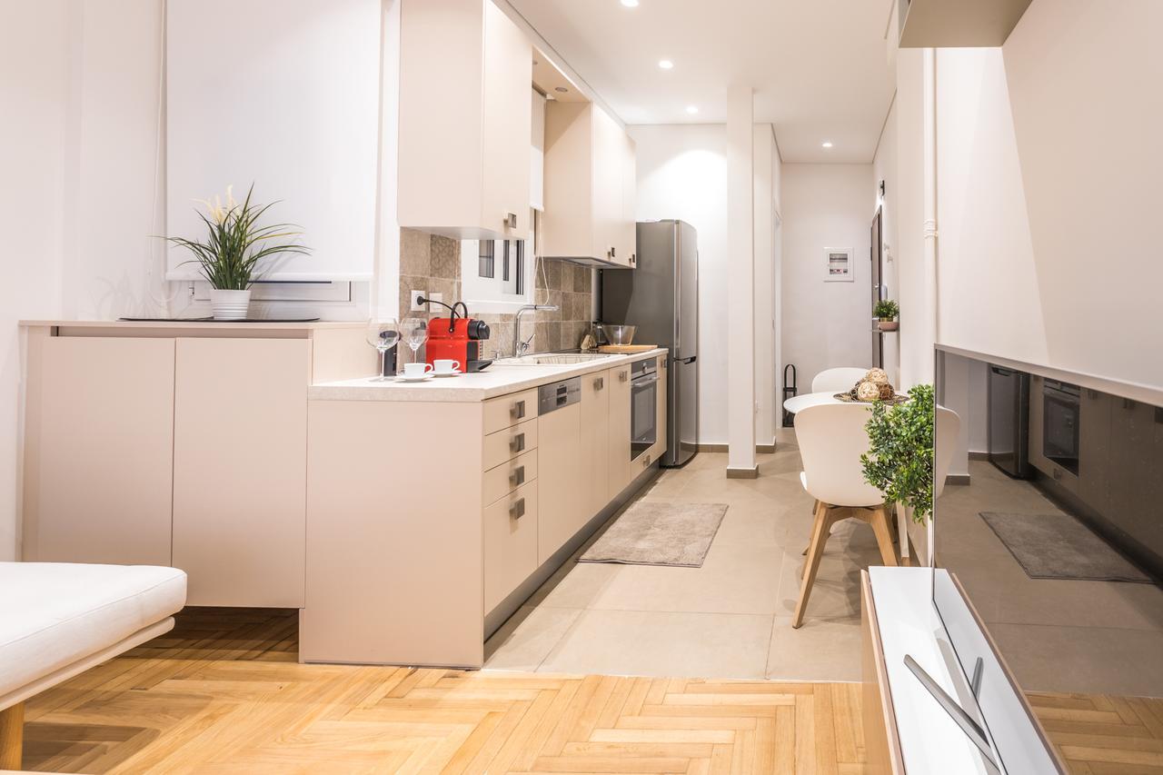 Appartamento Hiend 4Th Floor 1Bdr Atene Esterno foto